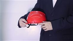 王新：工业生产稳中有进 向优向新高质量发展